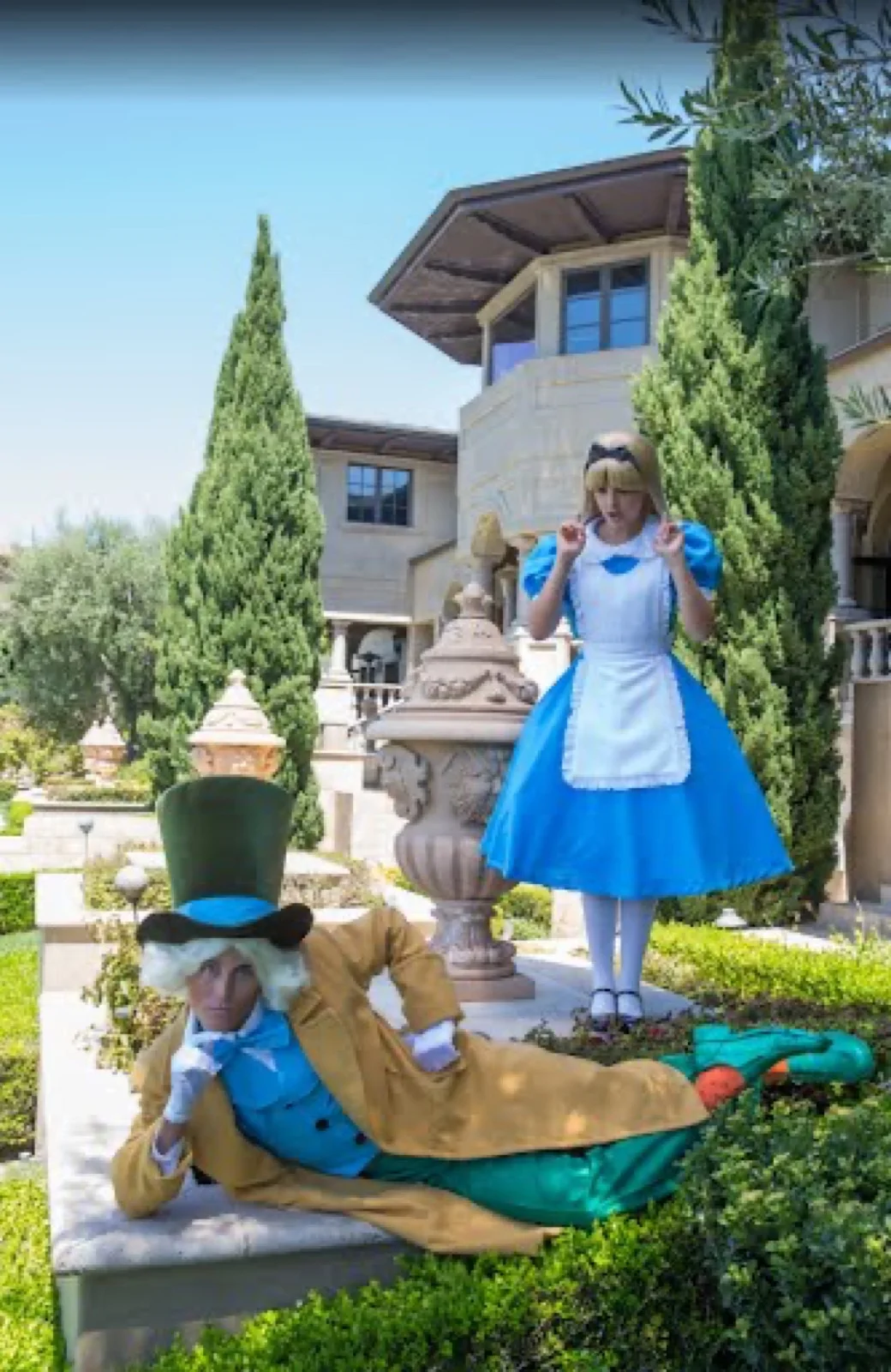 Mad Scientist – Wonderland party character in Fort Lauderdale