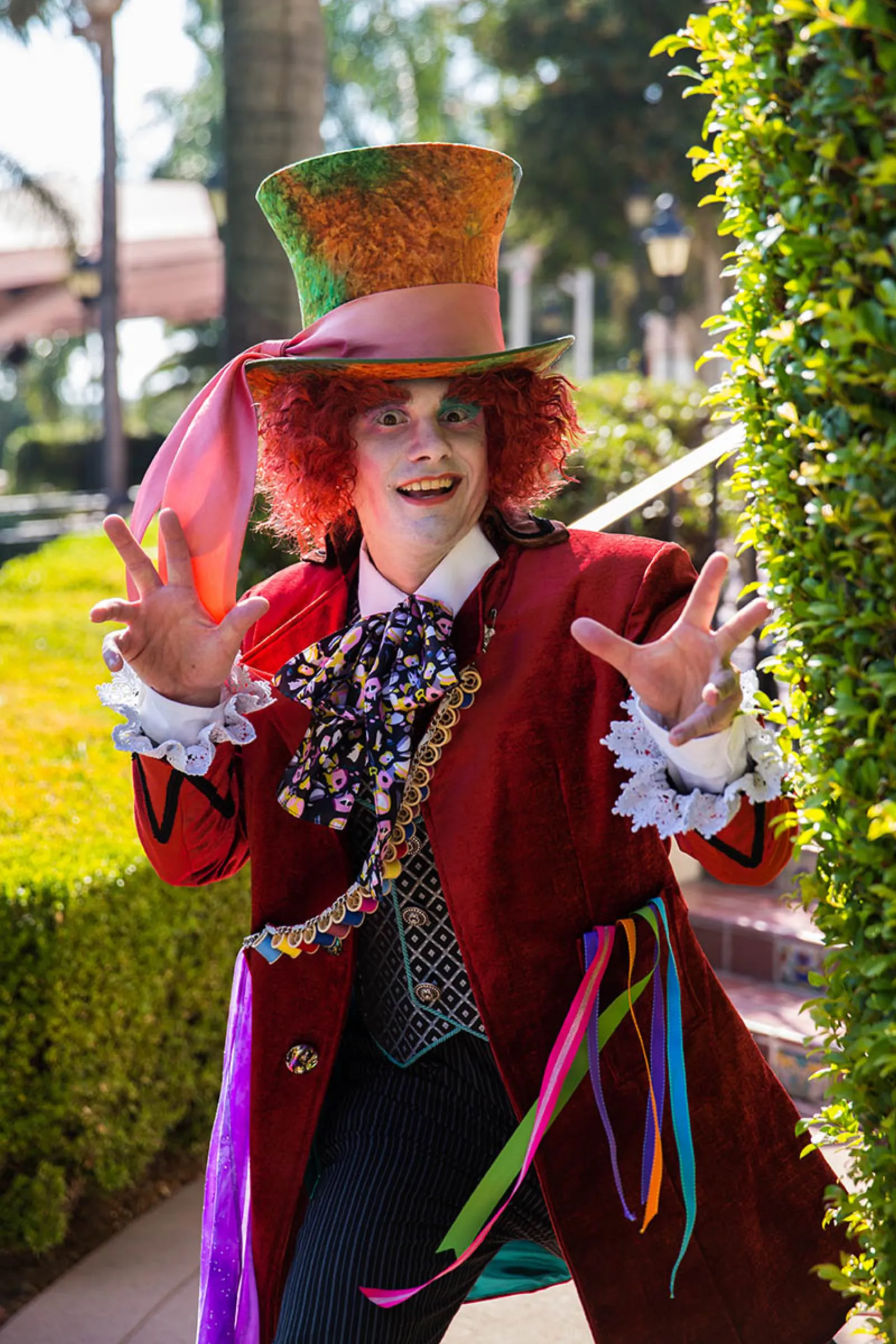 Mad Scientist – Looking Glass party character in Fort Lauderdale